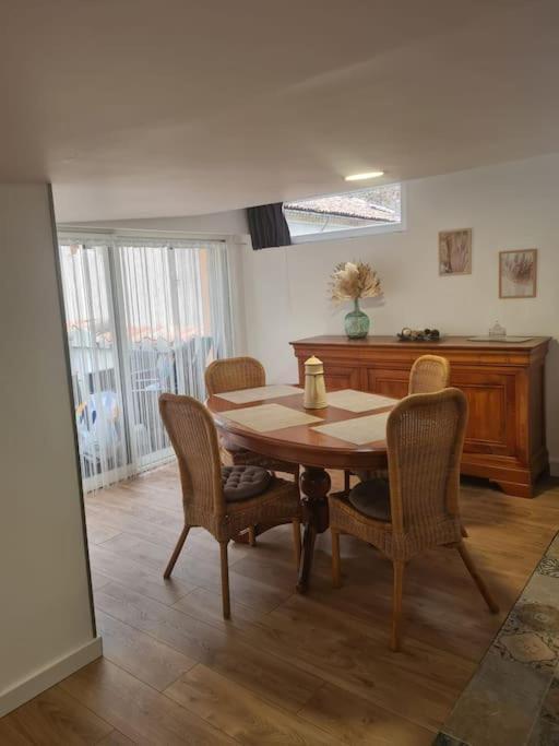 Charmant Appart Cosy Climatise Avec Terrasse Besseges Exterior photo