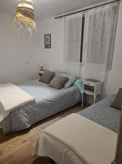 Charmant Appart Cosy Climatise Avec Terrasse Besseges Exterior photo