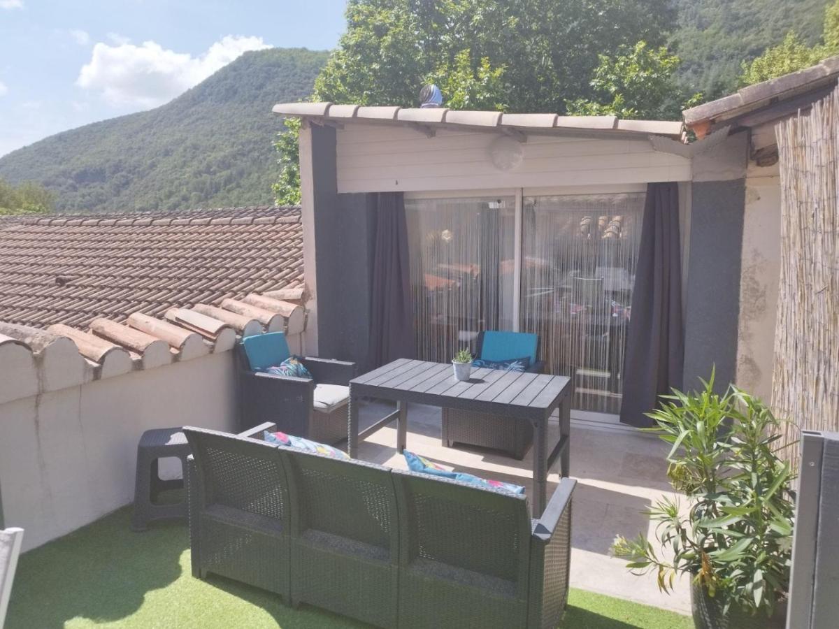 Charmant Appart Cosy Climatise Avec Terrasse Besseges Exterior photo